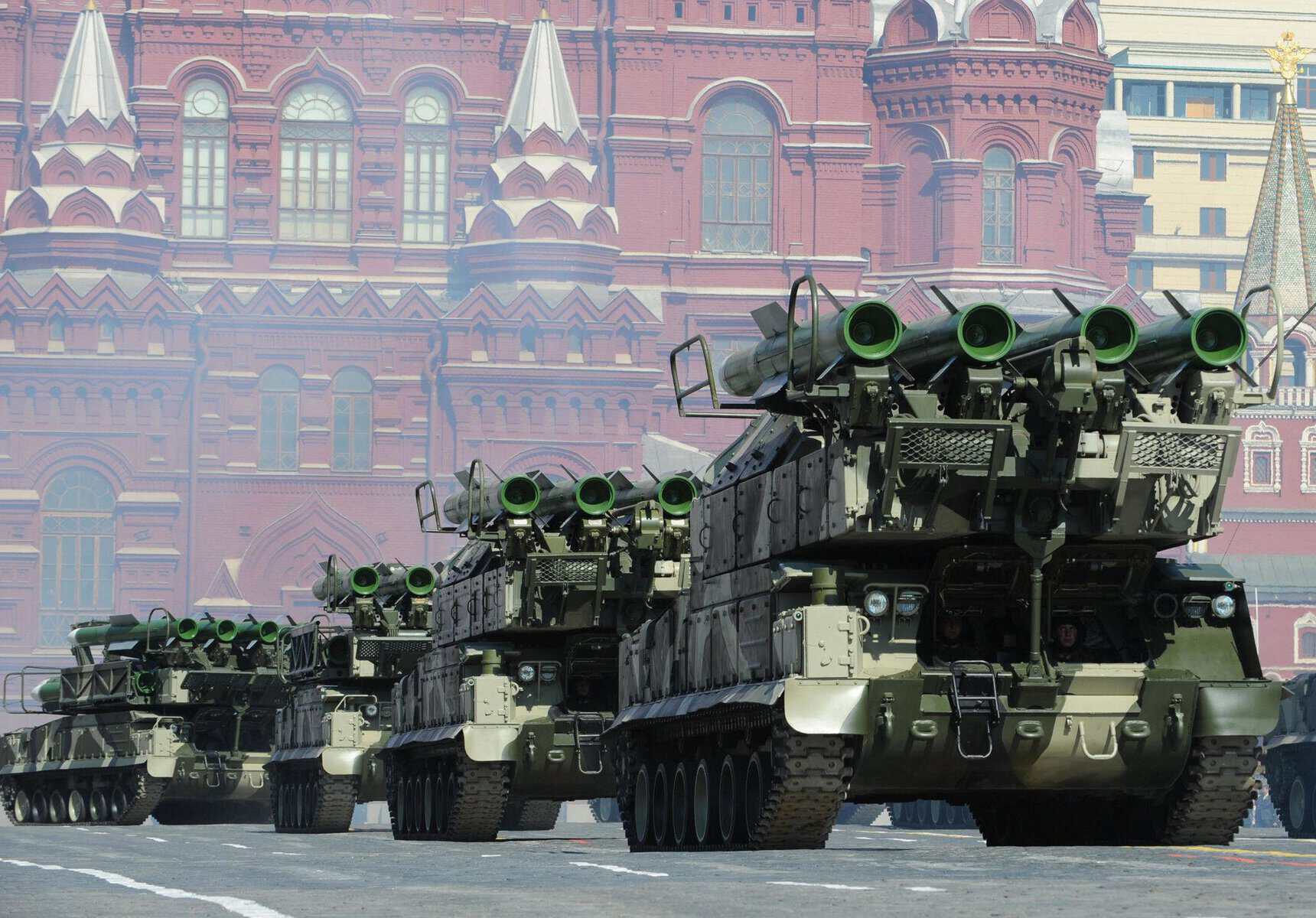 Російські системи ППО на військовому параді в центрі Москви