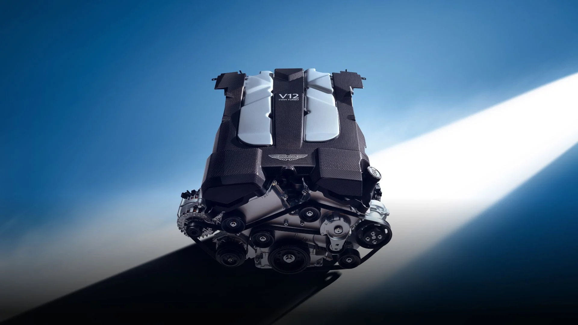 Двигун V12 Aston Martin для спортивних авто наступного покоління