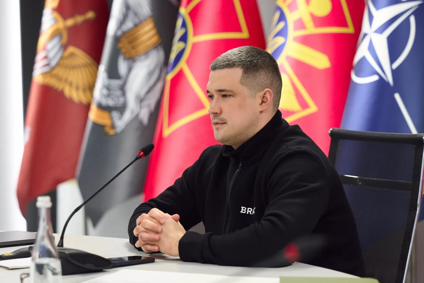 Міністр оборони Михайло Федоров на брифінгу щодо скандалу в полку «Скеля»