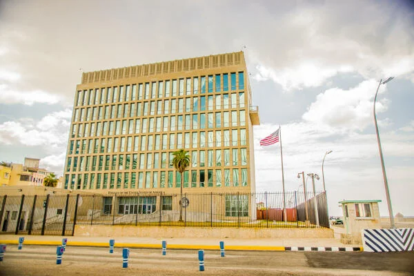 Посольство США в Гавані, де вперше зафіксували Гаванський синдром